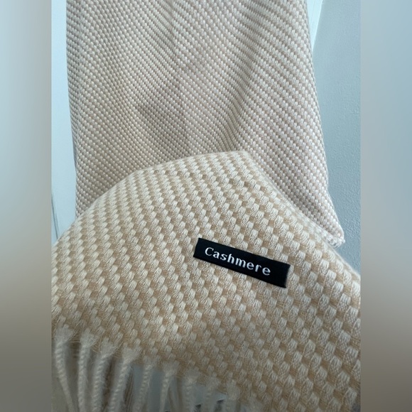 Cashmere Scarf - Picture 3 of 4